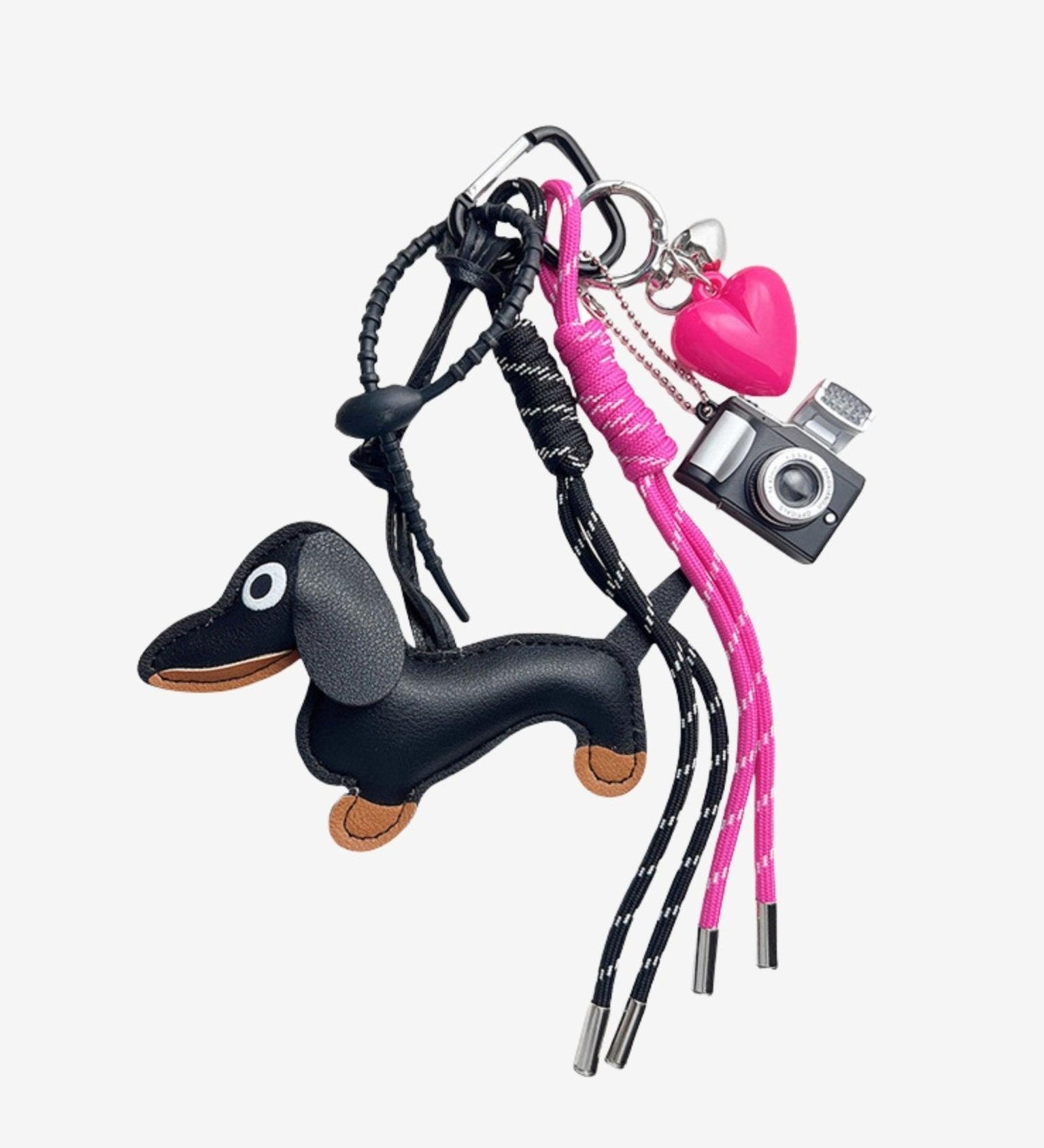 Havina Dachshund Leather BagCharm Keychain – Playful & Trendy Charm