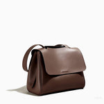 Minimalist Leather Crossbody Bag – Elegant Everyday Shoulder Bag