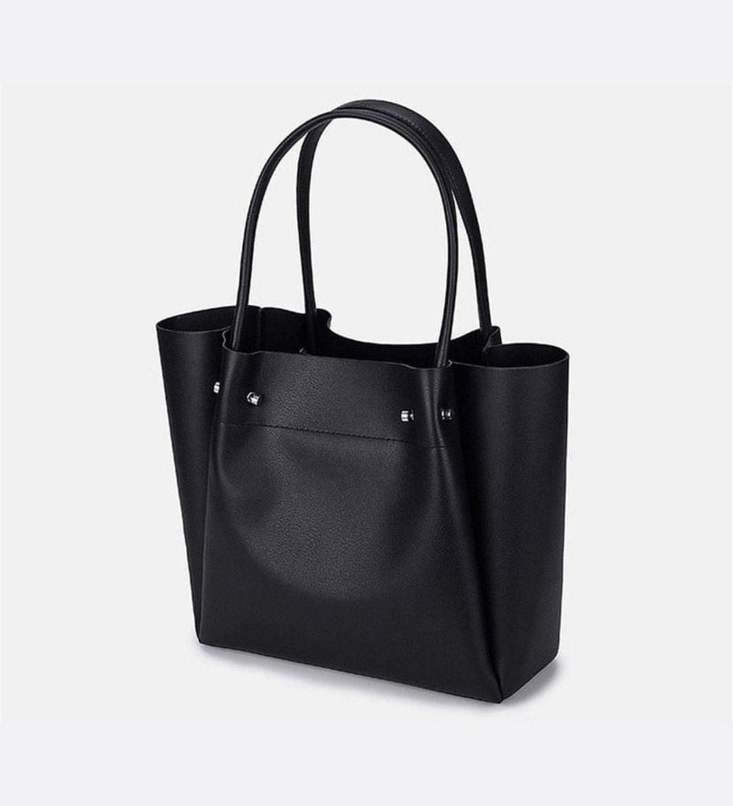 Minimalist Leather Tote Bag – Modern Spacious Everyday Handbag