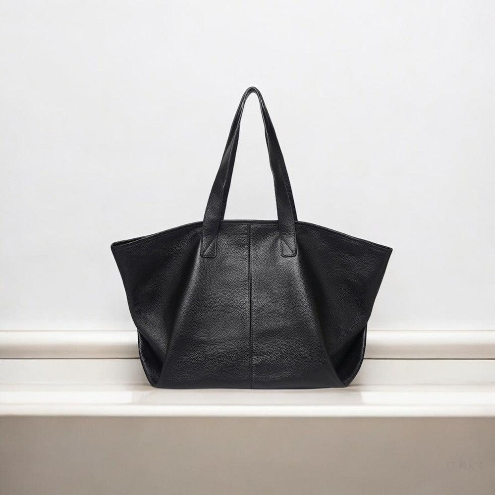 Oversized Leather Tote – Soft Structure & Everyday Carryall