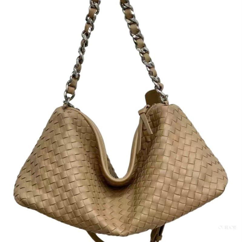 Sage Green Woven Leather Hobo Bag – Chic, Soft & Effortlessly Stylish
