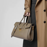 Structured Leather Tote Bag – Elegant Top Handle Work & Everyday Handbag