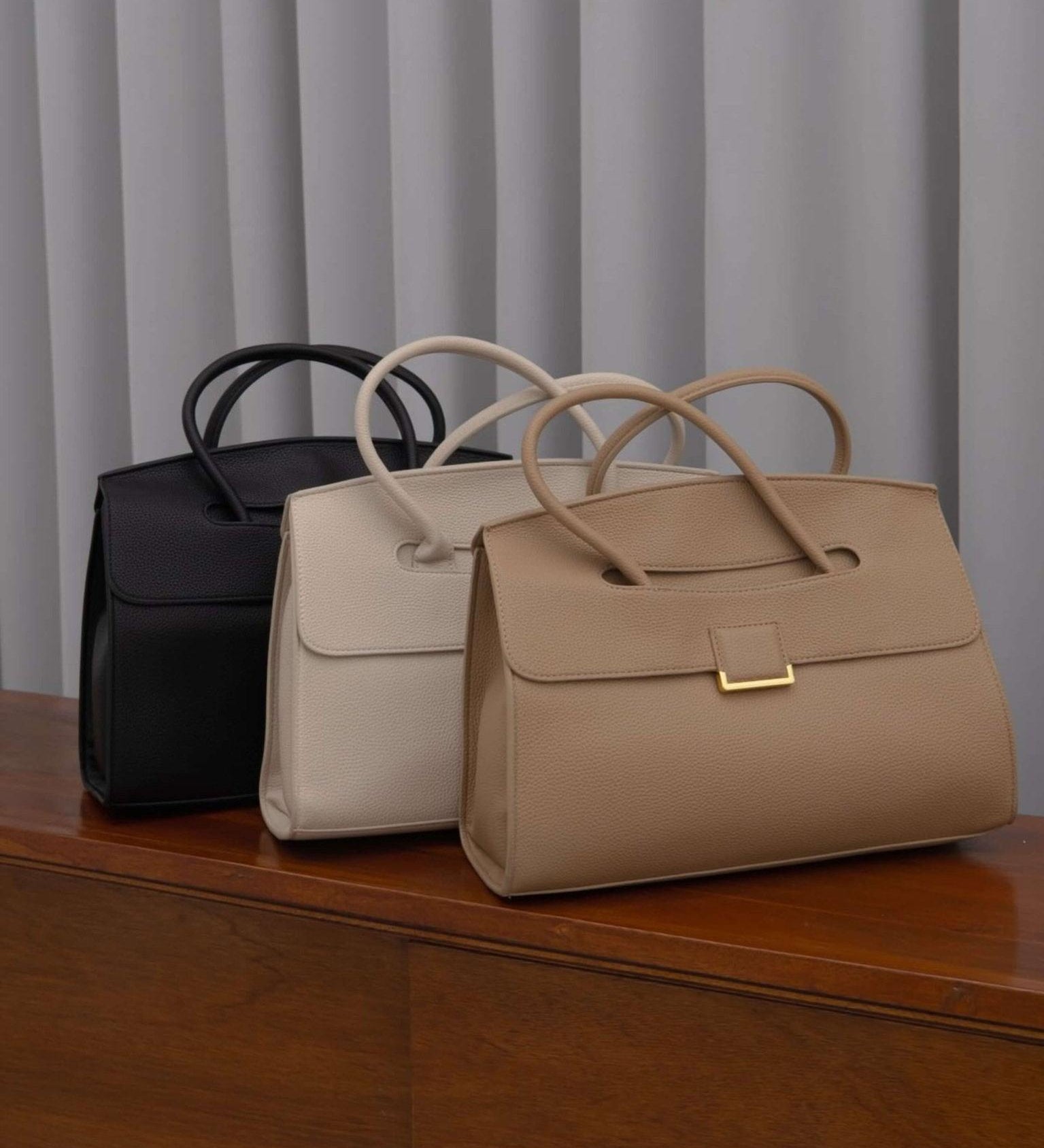 Structured Top-Handle Satchel – Elegant Classic Handbag