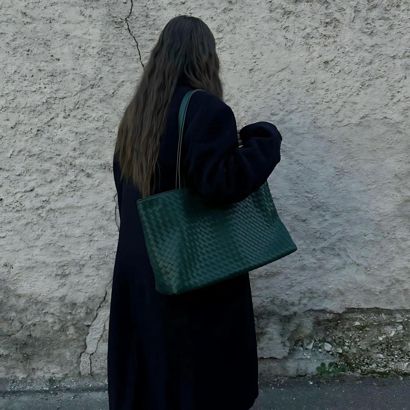Woven Shoulder Tote Bag – Spacious Minimalist Everyday Handbag
